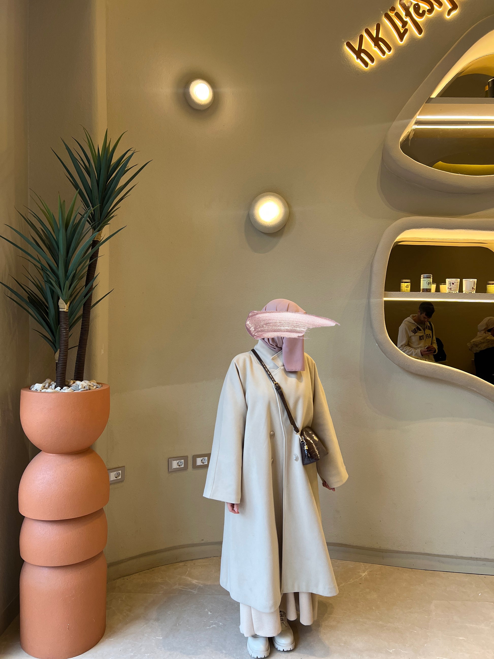 Jowayria’s Elegant Coat