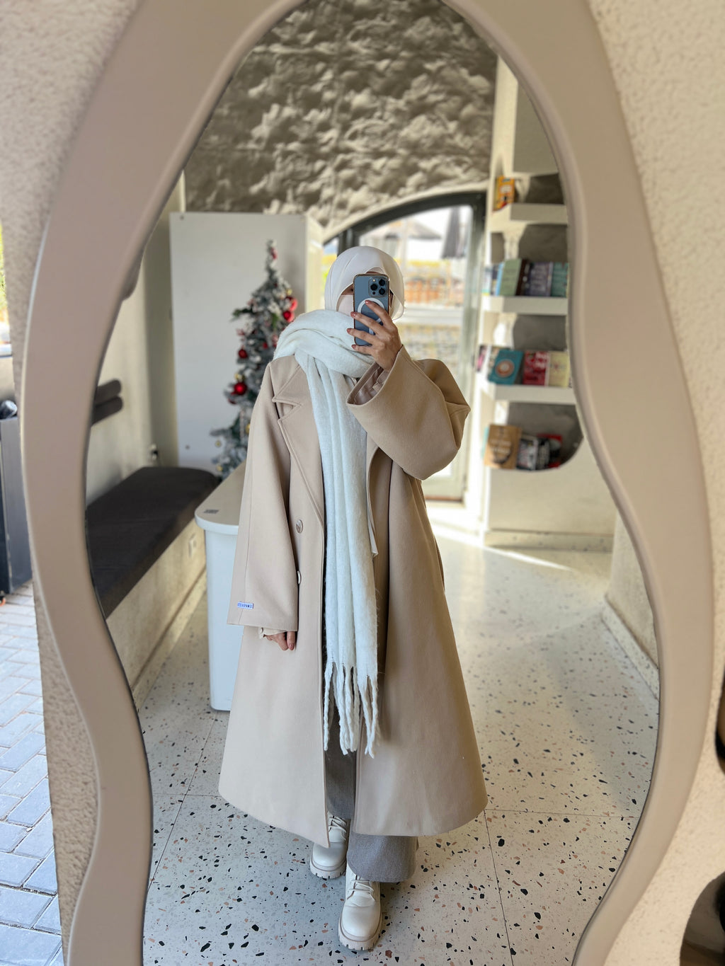 Jowayria’s Elegant Coat